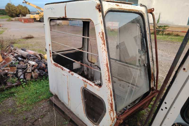 OmecoHub - Immagine FIAT HITACHI FH300